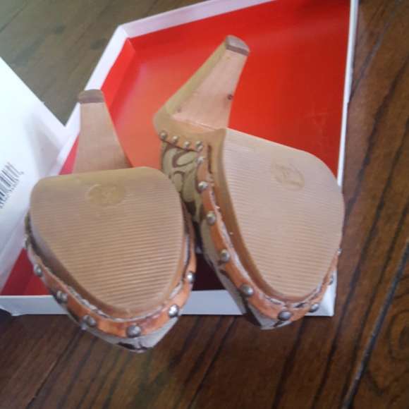 Coach mules - no longer available - Picture 5 of 9